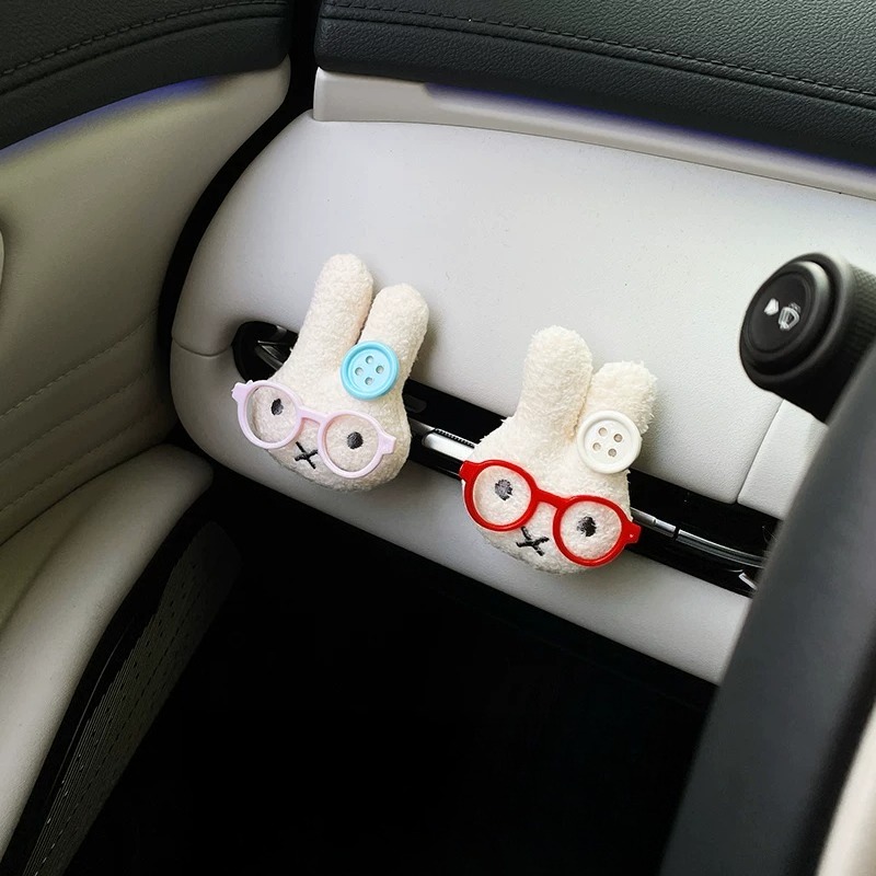 Cute Rabbit with Glasses Car A - Car Vent Diffuser recension och pris
